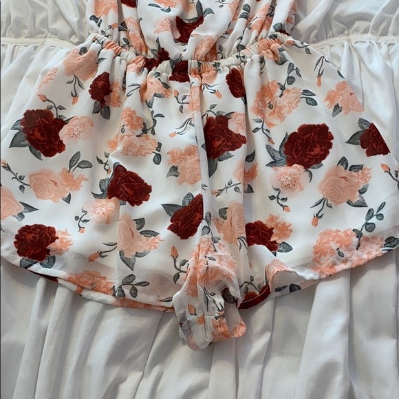 H&M woman’s romper - Picture 3 of 5